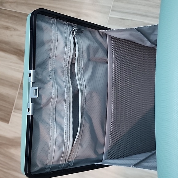 NWOT Samsonite Elevation Plus Hardside Carry On - Picture 9 of 10